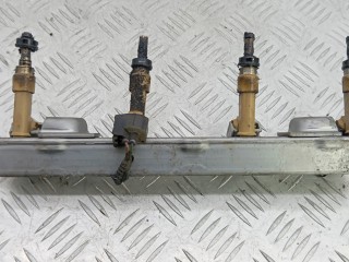 Топливная рампа бензиновая, ориг. номер 2381437061, TOYOTA AURIS E180 E180 2012-2015
