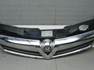 Решетка радиатора OPEL ASTRA H H 2006-2014