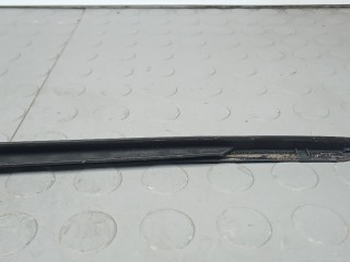 Молдинг лобового стекла, VOLKSWAGEN TOUAREG 2 2 2010-2014