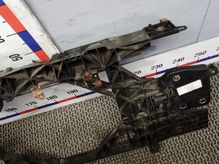 Передняя панель крепления облицовки (телевизор), RENAULT MEGANE 3 3 2008-2014