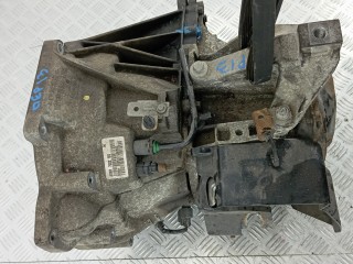 КПП 5ст., ориг. номер AV6R-7002-BG, FORD FOCUS 3 3 2011-2015