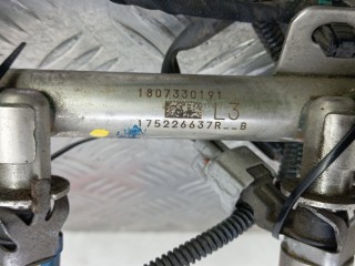 Топливная рампа бензиновая, ориг. номер 175226637R-B, NISSAN QASHQAI J11 J11 2017-2024