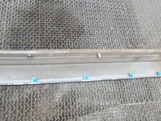 Накладка на порог, ориг. номер MN117300HD, MITSUBISHI PAJERO 3 3 2002-2006