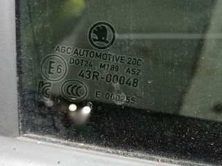 Дверь задняя правая, ориг. номер 5E7833052B, SKODA OCTAVIA A8 A8