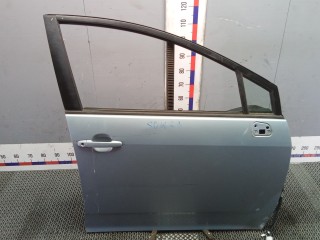 Дверь передняя правая, ориг. номер 670010F011, TOYOTA COROLLA VERSO 2 2