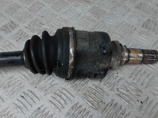 Привод передний правый, ориг. номер 434100F010, TOYOTA COROLLA VERSO 2 2