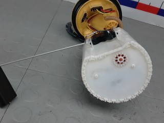 Насос топливный электрический, ориг. номер 170404EA0A, NISSAN QASHQAI J11 J11