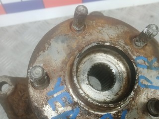 Ступица передняя правая, ориг. номер 4350233020, 4321139045, TOYOTA CAMRY V30 V30