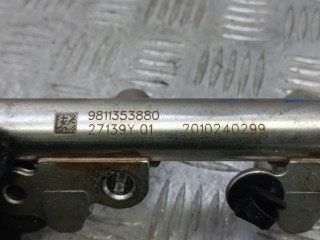 Топливная рампа бензиновая, ориг. номер 9811353880, PEUGEOT 2 2
