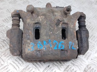 скоба суппорта перед., ориг. номер 41011EG50A, NISSAN QASHQAI J10 +2 J10 +2