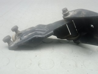 Петля двери сдвижной левой, CHRYSLER VOYAGER 5 5 2007-2010