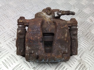 скоба суппорта перед., OPEL CORSA D D 2006-2011
