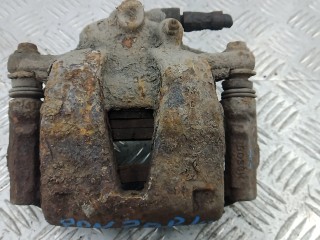 скоба суппорта перед., OPEL CORSA D D 2006-2011