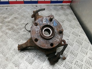 Ступица передняя правая, ориг. номер 4321142080, 4355042020, TOYOTA RAV 4 XA30 XA30