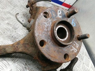 Ступица передняя правая, ориг. номер 4321142080, 4355042020, TOYOTA RAV 4 XA30 XA30