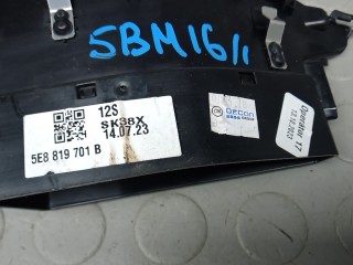 Дефлектор, ориг. номер 5E8819701B, SKODA OCTAVIA A8 A8