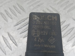 Реле накала свечей, ориг. номер 8200798585, 0281003050, NISSAN QASHQAI J10 +2 J10 +2