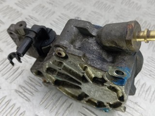 Насос вакуумный, ориг. номер D171-1A, PEUGEOT 4007 2007-2012