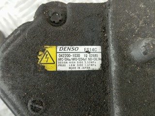 Компрессор кондиционера бензиновый, ориг. номер 042200-1030, 8837047032, TOYOTA PRIUS XW30 XW30 2012-2016