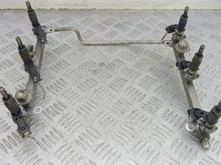 Топливная рампа бензиновая, ориг. номер A2720700995, MERCEDES BENZ S-CLASS W221 W221 2005-2009