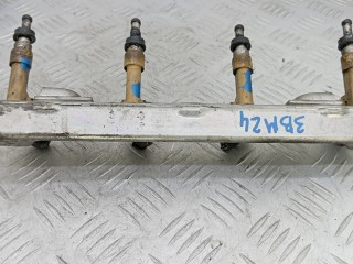 Топливная рампа бензиновая, ориг. номер 2381437061, TOYOTA PRIUS XW30 XW30 2012-2016
