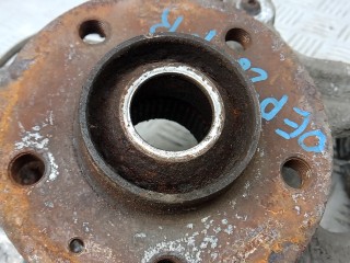 Ступица передняя правая, ориг. номер 8K0407607, 8K0407254AB, 8K0407254AA, AUDI A5 1 1 2007-2011