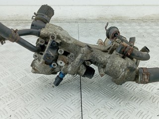 Корпус термостата дизельный, ориг. номер 256102F300, KIA SPORTAGE 3 3 2010-2014