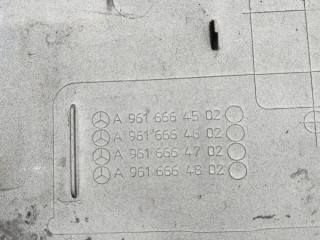 подножка кабины левая, ориг. номер A9606664203, Mercedes-Benz Actros 2008-2026