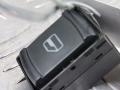 1J0959855, 3B0959855B Кнопка стеклоподъемника Volkswagen Passat 1999г. - фото №4