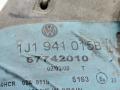 1J1941017B, 67742010 Фара левая Volkswagen Golf 2000г. - фото №4
