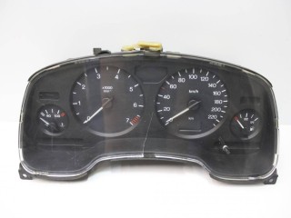 Щиток приборов (приборная панель) Opel Astra G 1998-2009