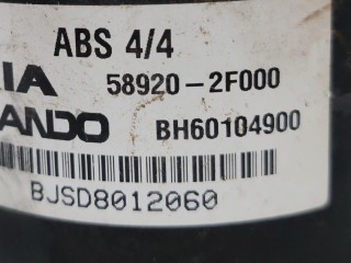 Блок ABS, ориг. номер 58920-2F000, 95600-2F001, Kia Cerato 2003-2007