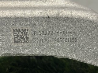 кронштейн двигателя, ориг. номер 1093278-00-B, 1093278-50-B, 1095337-00-D, Tesla Model Y 1 поколение 2020-2026