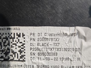 декоративная накладка торпедо, ориг. номер 2066678TX7, RAM 1500 5 поколение 2018-2024