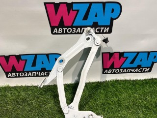 петля крышки багажника правая, ориг. номер FR3B-6342700-AD, Ford Mustang 6 поколение S550 [рестайлинг] 2017-2026