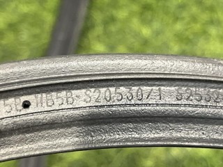 уплотнитель двери передней левой, ориг. номер MB5BS20531, Ford Explorer 6 поколение U625 2019-2024