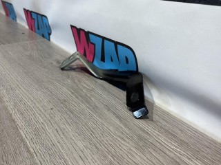 кронштейн крыла передний правый, ориг. номер 17A941058, Volkswagen Jetta 7 поколение 2018-2022