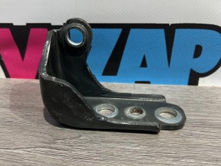 петля двери передней правой, Ford Mustang 6 поколение S550 [рестайлинг] 2017-2026