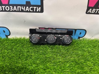 Блок управления печки/климат-контроля Volkswagen Jetta 7 поколение 2018-2022