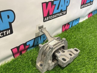 подушка крепления двигателя, ориг. номер 5Q0199262BN, Volkswagen Jetta 7 поколение 2018-2022