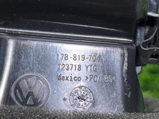 дефлектор обдува салона правый, ориг. номер 17B819704, Volkswagen Jetta 7 поколение 2018-2022