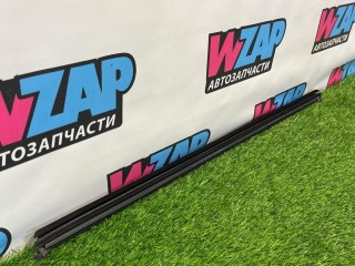 уплотнитель стекла двери передний левый, ориг. номер 17A837479A, Volkswagen Jetta 7 поколение 2018-2022