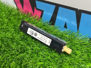 усилитель антенны, ориг. номер 17A035577F, Volkswagen Jetta 7 поколение 2018-2022