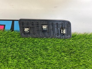 Панель для отдыха ноги, ориг. номер FR3B6312020ACW, Ford Mustang 6 поколение S550 [рестайлинг] 2017-2026