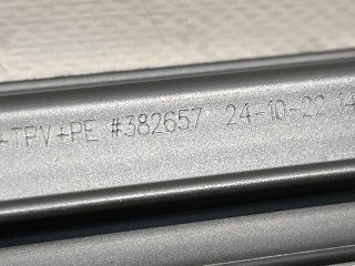 уплотнитель стекла двери задний левый, ориг. номер 7015, Chevrolet TrailBlazer 3 поколение [рестайлинг] 2023-2026