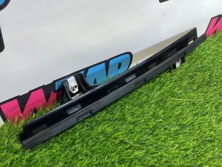 направляющая стекла задней правой, ориг. номер 00110783, Chevrolet TrailBlazer 3 поколение [рестайлинг] 2023-2026