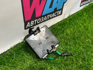 блок комфорта, ориг. номер D10A-67562-F, Fiat 124