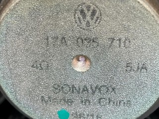 динамик двери передней правой, ориг. номер 17A035710, Volkswagen Jetta 7 поколение 2018-2022