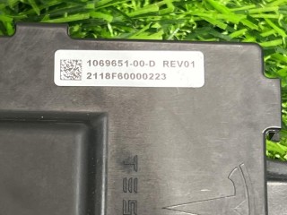 модуль управления двери задней левой, ориг. номер 1069651-00-D, Tesla Model S 1 поколение [рестайлинг] 2016-2021
