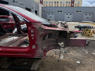 четверть передняя правая, Tesla Model S 1 поколение [рестайлинг] 2016-2021